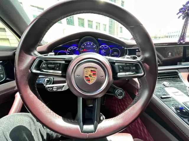 Porsche Panamera 2023 Panamera Executive Long Wheelbase 2.9T — Фото автомобиля 12