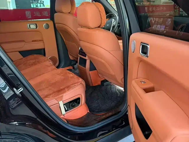 Li Auto L7 — Фото автомобиля 5