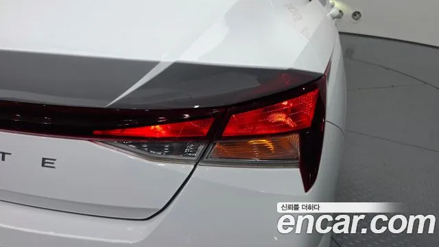 Hyundai Avante CN7 — Фото автомобиля 7