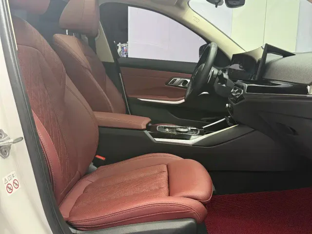 BMW 3 Series — Фото автомобиля 16
