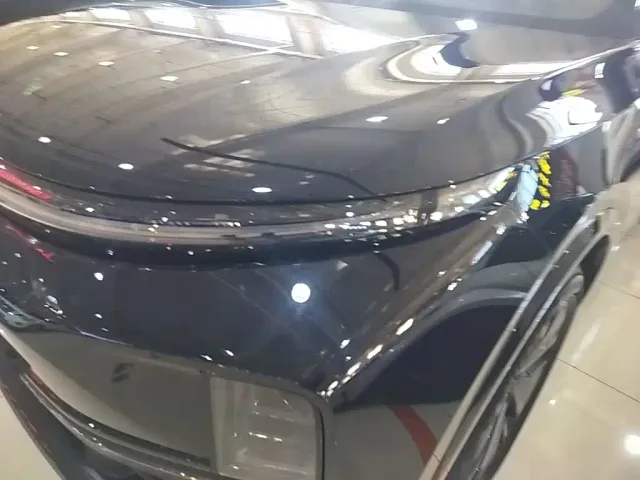 Li Auto L7 — Фото автомобиля 23