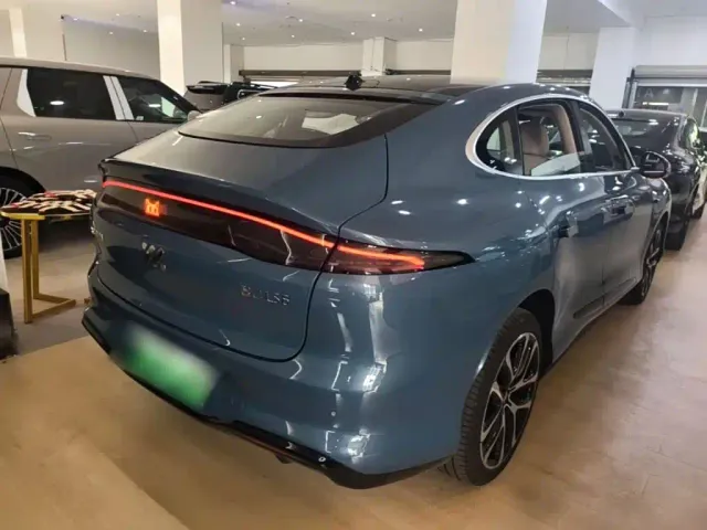IM Motors LS6 — Фото автомобиля 6