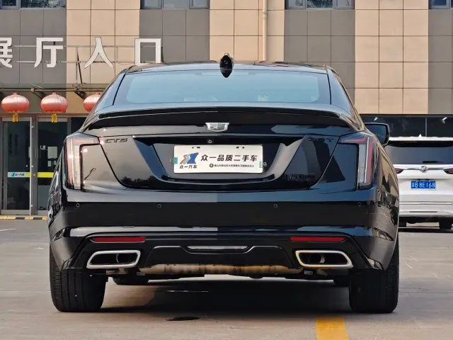 Cadillac CT5 — Фото автомобиля 6