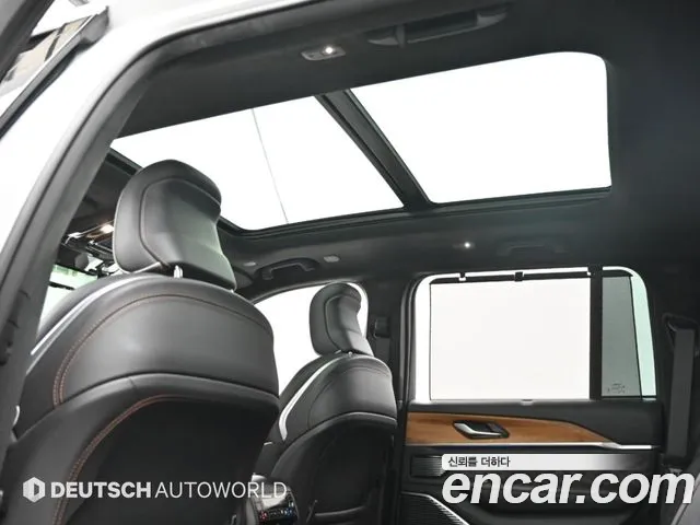 Jeep Cherokee — Фото автомобиля 18