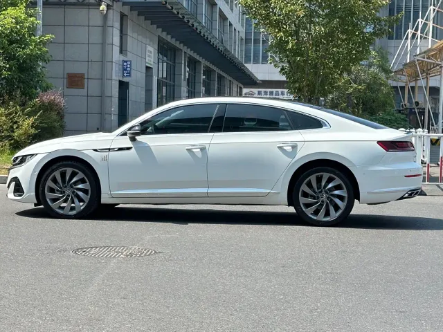 Volkswagen CC — Фото автомобиля 7