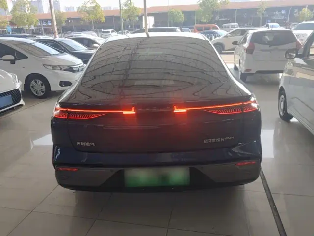 Geely Galaxy Xingyao 8 — Фото автомобиля 5