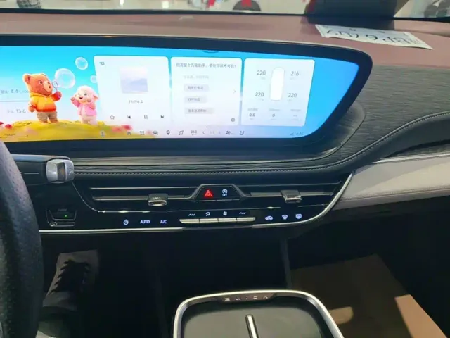 Buick LaCrosse — Фото автомобиля 12