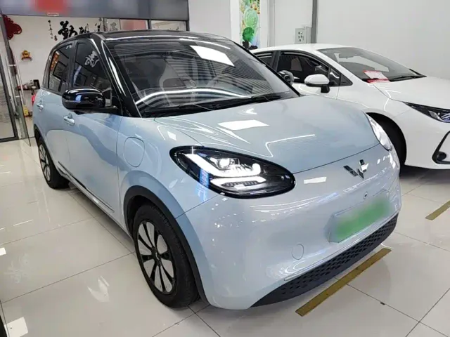 Wuling Bingo — Фото автомобиля 3