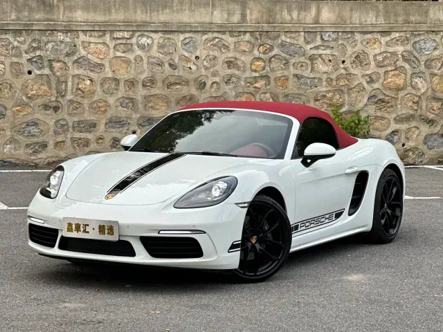 Фотография автомобиля — Porsche 718