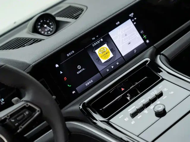 Porsche Panamera — Фото автомобиля 14