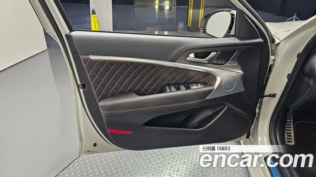 Genesis G70 New — Фото автомобиля 13