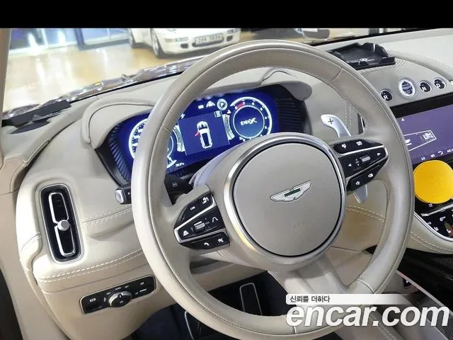 Astonmartin DBX — Фото автомобиля 12
