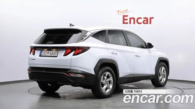 Hyundai Tucson Tucson (NX4) Дизель 2.0 2WD — Фото автомобиля 2