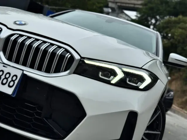 BMW 3 Series — Фото автомобиля 11
