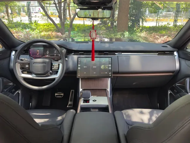 Land Rover Range Rover — Фото автомобиля 18