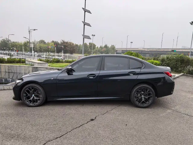 BMW 3 Series — Фото автомобиля 4