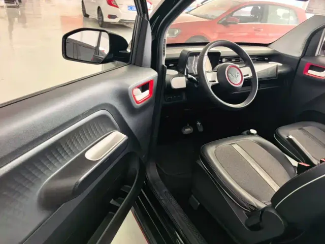 Wuling Hongguang Mini EV — Фото автомобиля 15