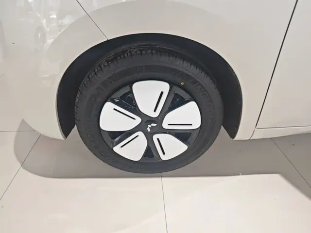 Wuling Hongguang Mini EV — Фото автомобиля 22