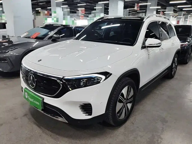 Фотография автомобиля — Mercedes-Benz EQB