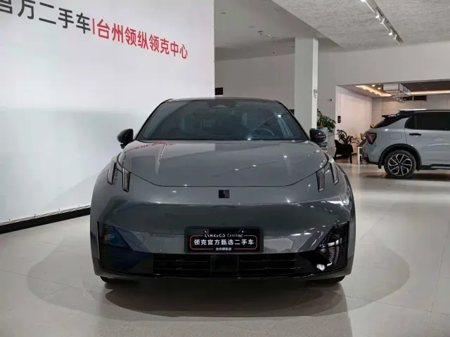 Lynk & Co Z20 — Фото автомобиля 5