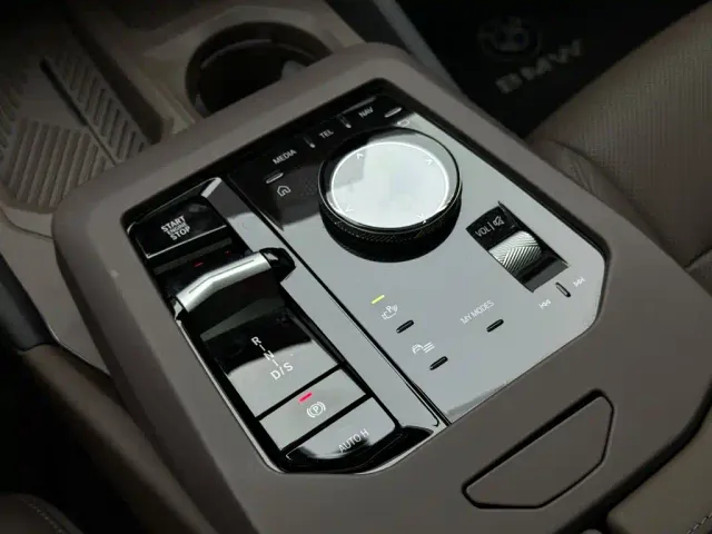 BMW 5 Series — Фото автомобиля 17
