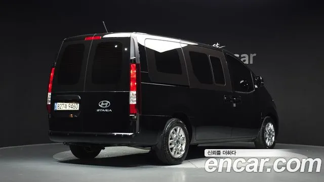 Hyundai Staria — Фото автомобиля 2
