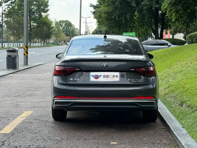 Volkswagen Sagitar — Фото автомобиля 5