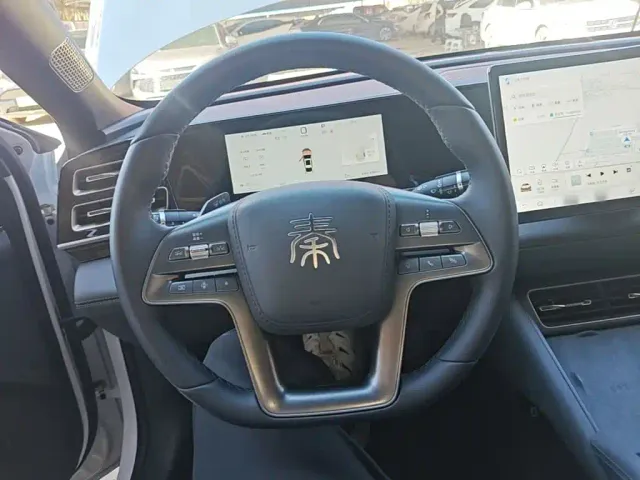BYD Qin L — Фото автомобиля 10