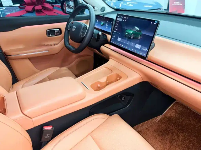 Leapmotor C10 — Фото автомобиля 18
