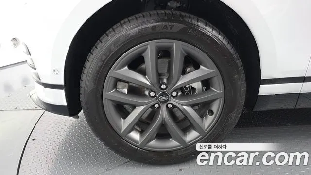 Land Rover Range Rover Velar — Фото автомобиля 5