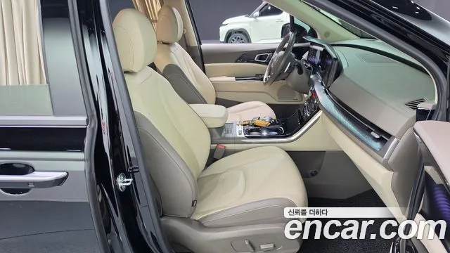 Kia Carnival Generation 4 — Фото автомобиля 13