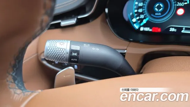 Genesis GV70 — Фото автомобиля 29