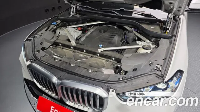 BMW X5 xDrive 40i M Sport — Фото автомобиля 3