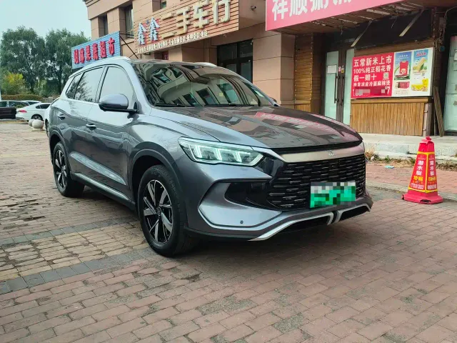 Фотография автомобиля — BYD Song Pro
