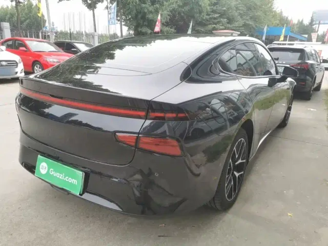 Xpeng P7 — Фото автомобиля 6