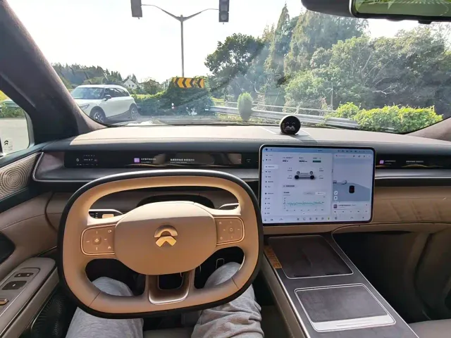 Nio ES9 — Фото автомобиля 6