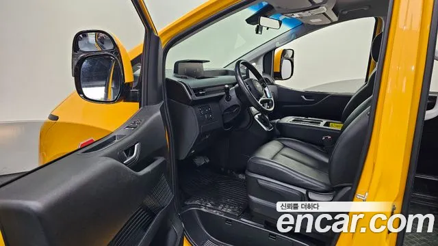Hyundai Staria Staria L3.5 Школьный автобус — Фото автомобиля 10