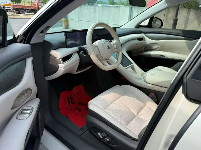 IM Motors LS6 — Фото автомобиля 6
