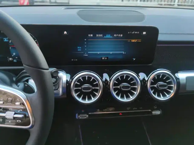 Mercedes-Benz GLB-Class — Фото автомобиля 13