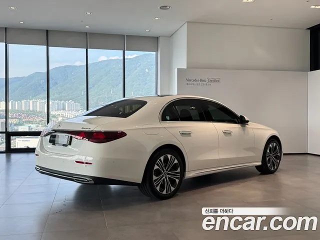 Mercedes-Benz E-Class E-класс W214 — Фото автомобиля 4