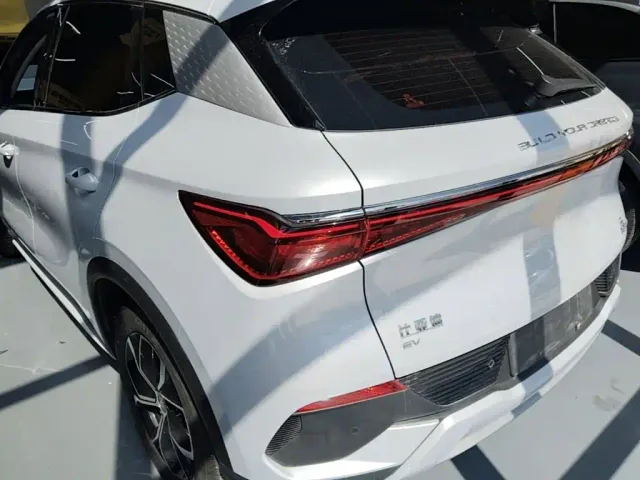 BYD Yuan PLUS — Фото автомобиля 4
