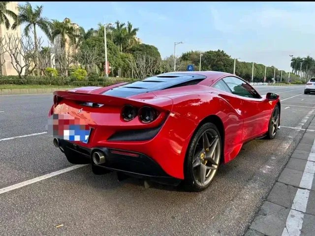 Ferrari F8 — Фото автомобиля 2