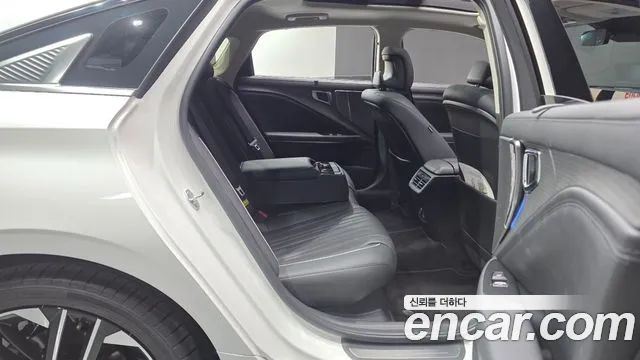 Kia K8 Signature — Фото автомобиля 9
