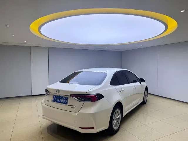 Toyota Corolla — Фото автомобиля 4