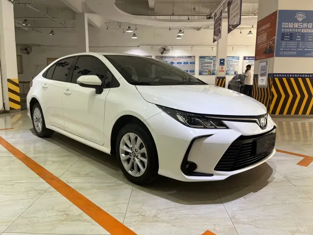 Toyota Corolla — Фото автомобиля 3