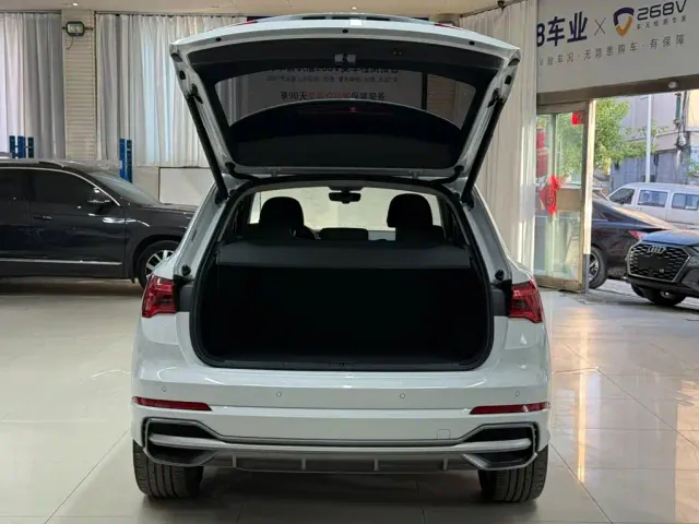 Audi Q3 — Фото автомобиля 24