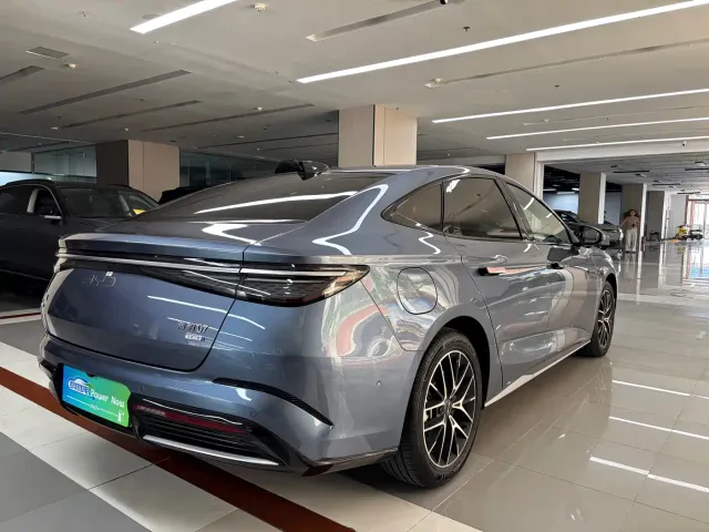 BYD Seal 07 DM-i — Фото автомобиля 5