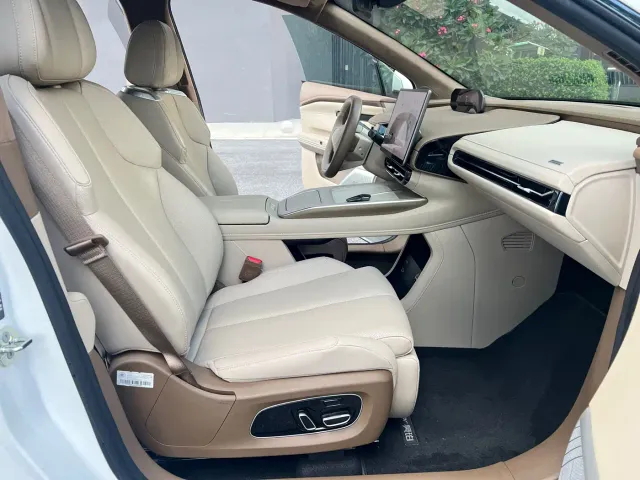 GAC Hyptec HT — Фото автомобиля 15
