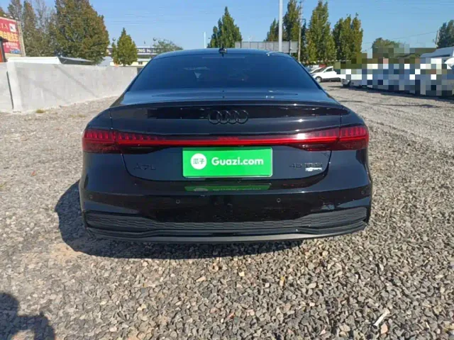 Audi A7L — Фото автомобиля 5