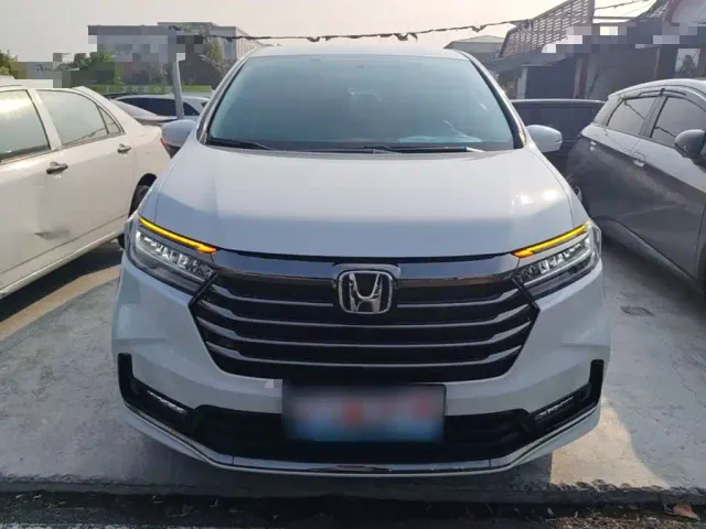 Honda Odyssey 2024 2.0L e:HEV Sharp·Comfort Edition — Фото автомобиля 2